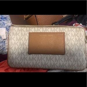 MK wallet